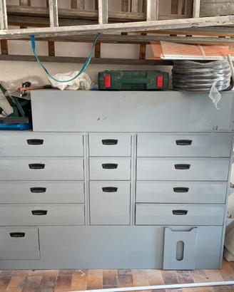 Cassettiera per furgone
