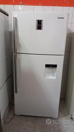FRIGORIFERO SAMSUNG BIANCO CON DISPENSER ACQUA