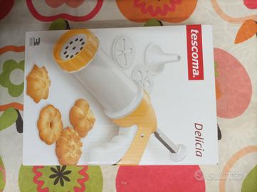 Pistola sparabiscotti, decoratore per torte