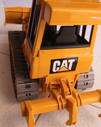 Caterpillar Bruder