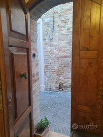 Monolocale panoramico in collina