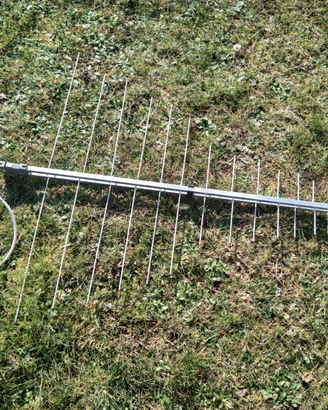 Antenna UHF+ VHF digitale terrestre logaritmica