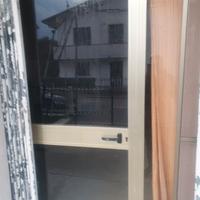 cancello di sicurezza 