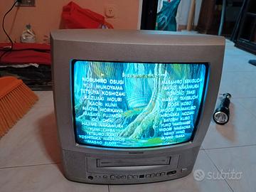 televisore Vintage con vhs