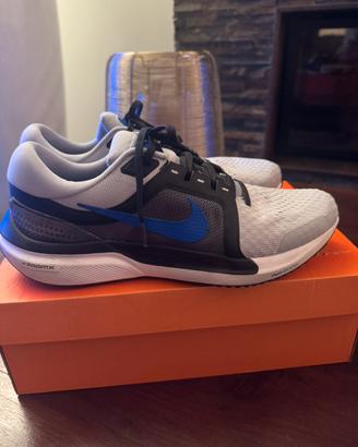 Scarpa Nike Air Zoom Vomero 16