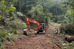 Escavatore hitachi ex 135