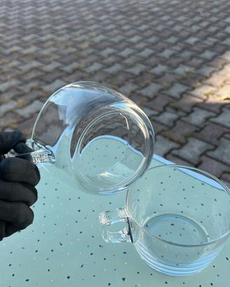 Set tazze e tazzine con piattini