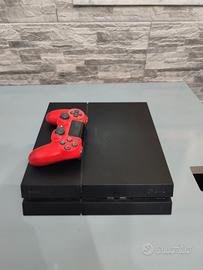 play station 4 con joystick e giochi