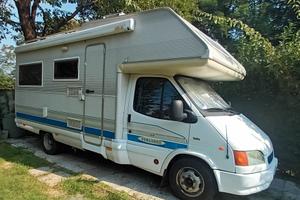 Camper Mansardato mt.6.5