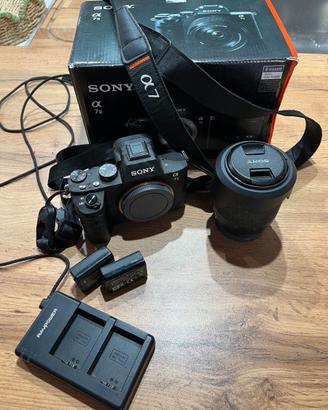 Sony A7 II body + kit 28-70mm + accessori