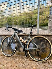 Gravel Focus Atlas 8.7 carbon