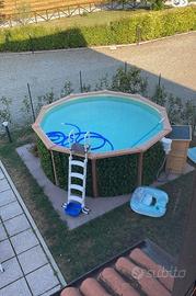 Piscina fuori terra  d’acciaio autoportante