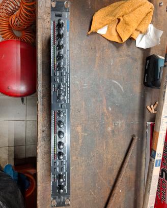 Limitatore audio discoteca.