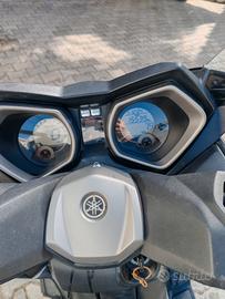 scooter x-max 125 anno 2018