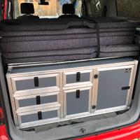 camperizzazione mobile cucina frigo letto camper