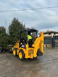 P161 Terna 35 q JCB 1CX