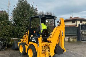 P161 Terna 35 q JCB 1CX