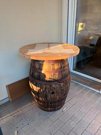 Botte vino tavolo aperitivo