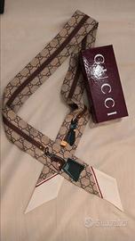 foulard in seta Gucci nuovo