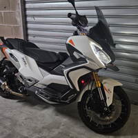 Peugeot XP 400 GT 2024 bianco