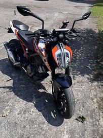 KTM Duke 125 originale vuole continuare il viaggio