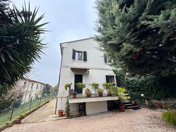 Rarissima con corte esclusiva