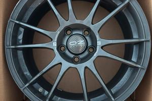 Cerchi oz ultraleggeri r18