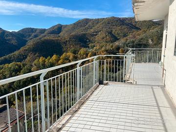 4 vani ed acc. Con ampie balconate