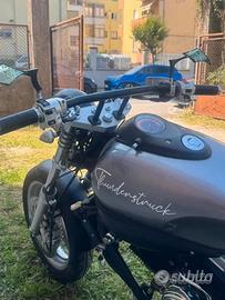 Kymco Venox 250 - Bobber
