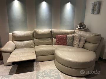 Divano in pelle Poltrone e Sofà