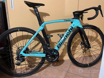 Bianchi oltre xr4 ultegra di2 taglia 53