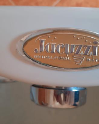 vasca idromassaggio jacuzzi 