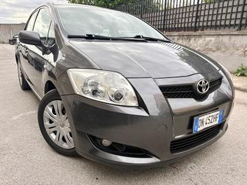 Toyota Auris 1.4 D-4D 90cv affidabile