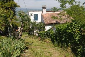 Cottage indipendente con giardino a Cermignano