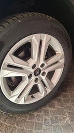 Kit 4 cerchi + gomme 215/55/17  originali audi