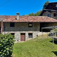 Fabbricato semindipendente con giardino a roisan -