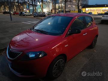 lancia Ypsilon !!no rivenditori!!