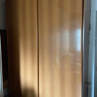 Armadio guardaroba scorrevole in legno