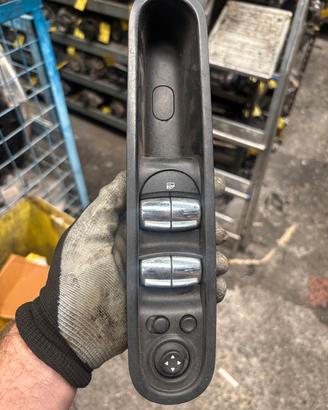 PULSANTIERA ALZA VETRI MINI COUNTRYMAN ANNO:2012