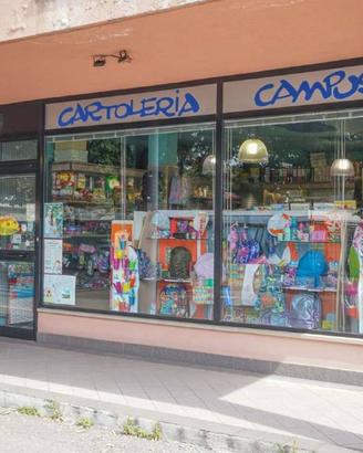 Attività / Licenza di 55 m² con 1 locale a Osio So