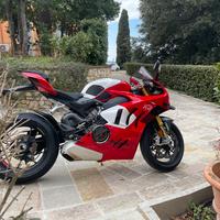 Panigale V4R prezzo aggiornato 03/26