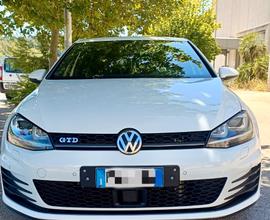 VOLKSWAGEN Golf 7ª serie - 2015