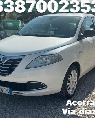 Lancia Ypsilon 1.3 MJT 16V 95 CV 5 porte 1prop. km