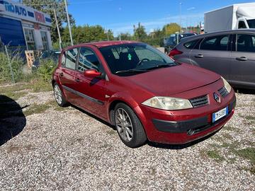 Renault Megane Mégane 1.9 dCi 5 porte Luxe Dynamiq