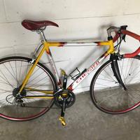 bici da corsa marca Chesini