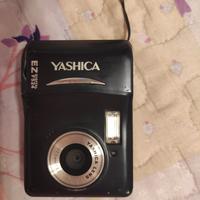 Yashica F524