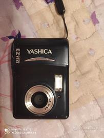 Yashica F524