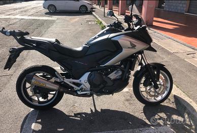 MOTO Honda NC750X cambio automatico