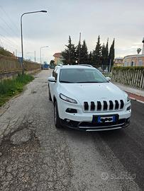 Jeep Cherokee - distribuzione e  olio cambio fatti