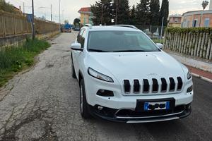 Jeep Cherokee - distribuzione e  olio cambio fatti